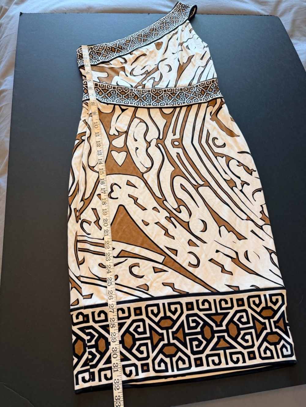 Diane Von Furstenberg 100% Silk Jersey Tahitian Maze Print, Y2K size 8 - Picture 8 of 9